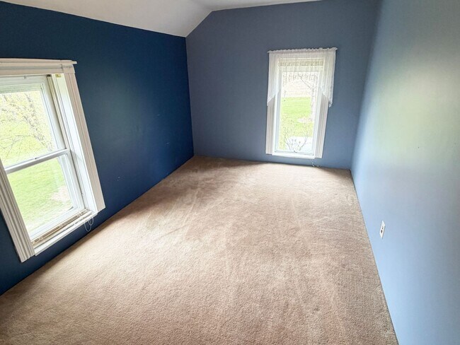 Building Photo - 5-Bedroom 2-Bath Updated Farmhouse on 10-acres with a Pond