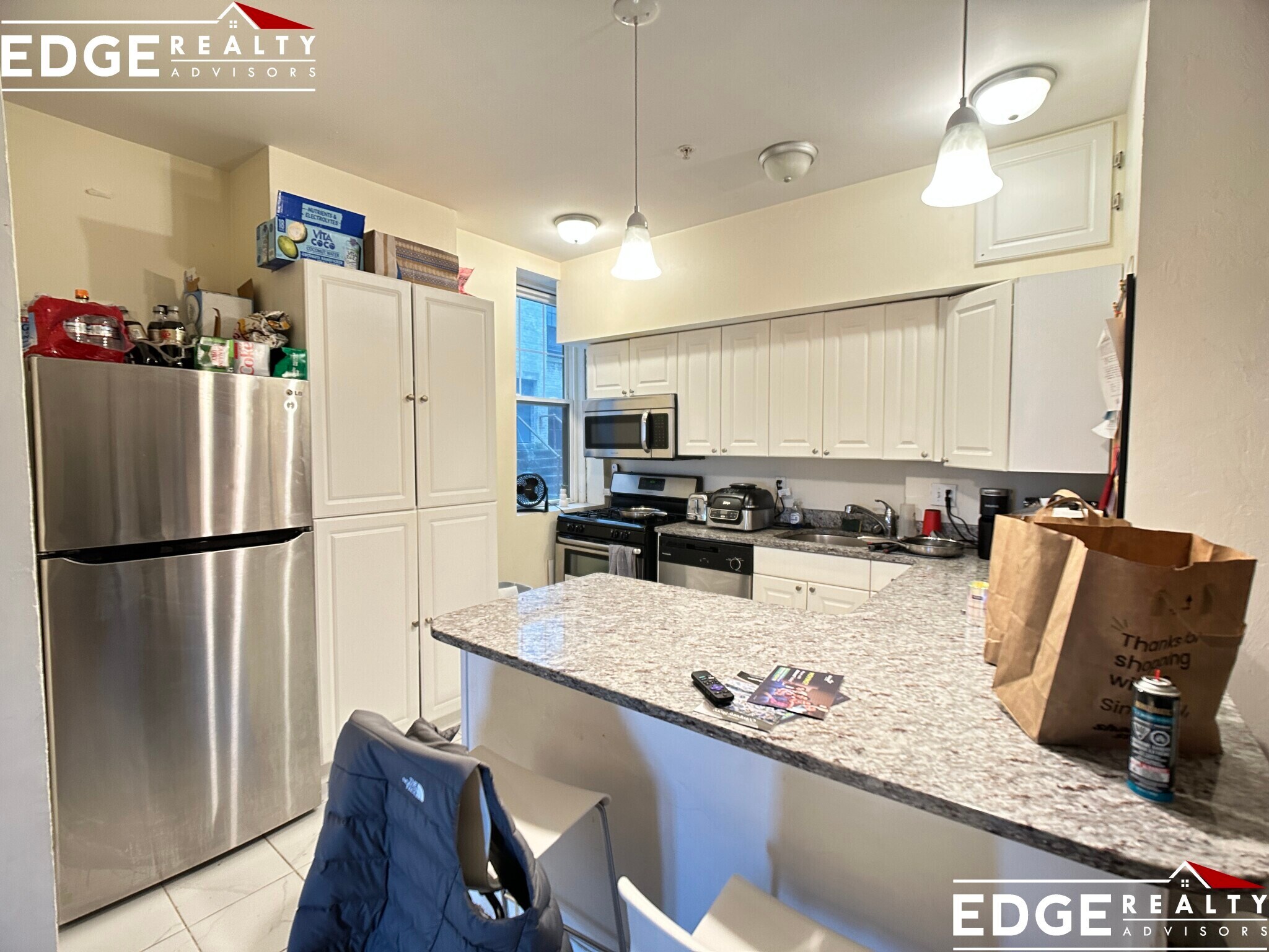 Building Photo - 2021 Commonwealth Ave