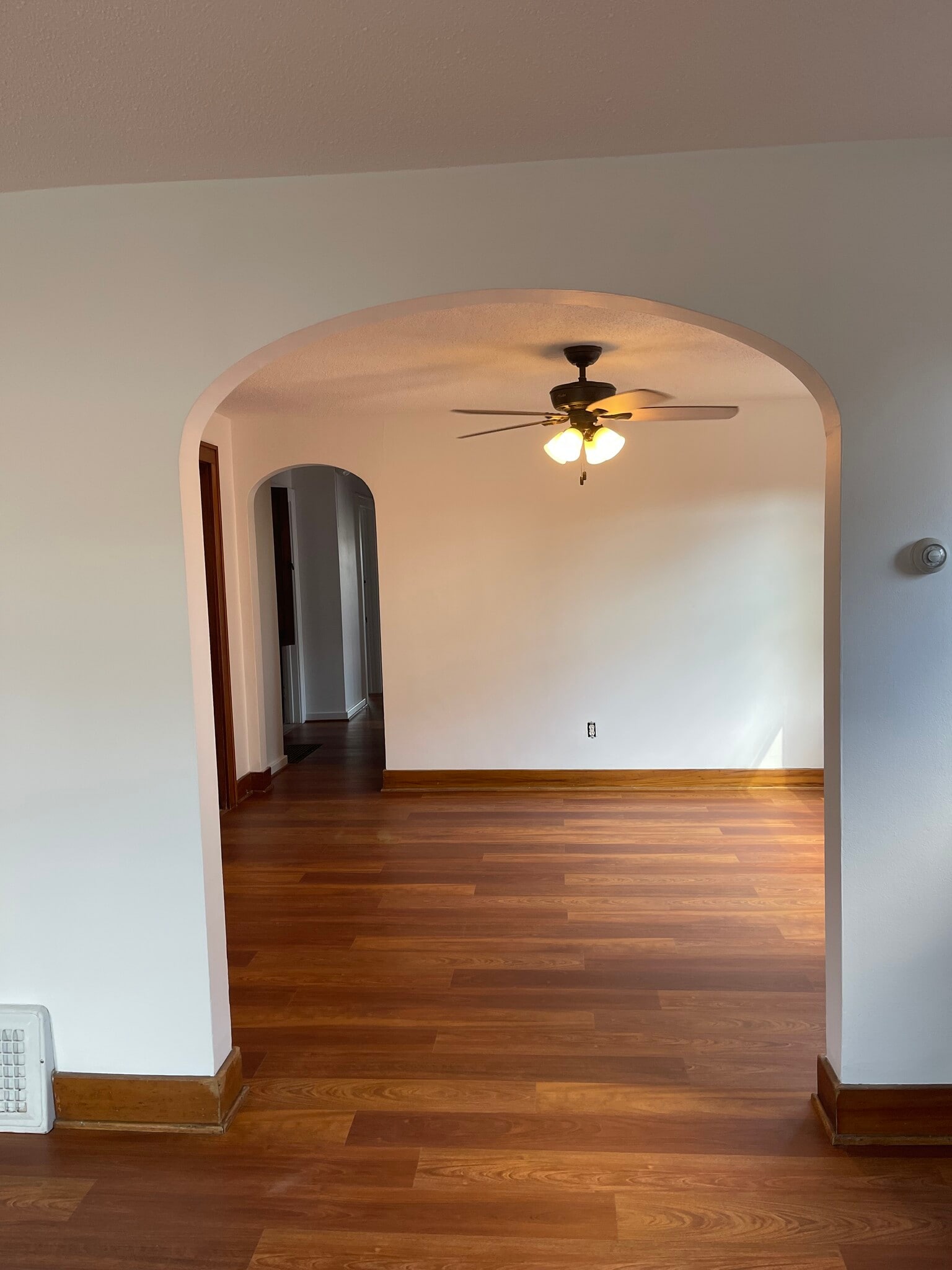 Dining room with hallway leading to bedrooms and bathroom - 190 Hamilton Dr