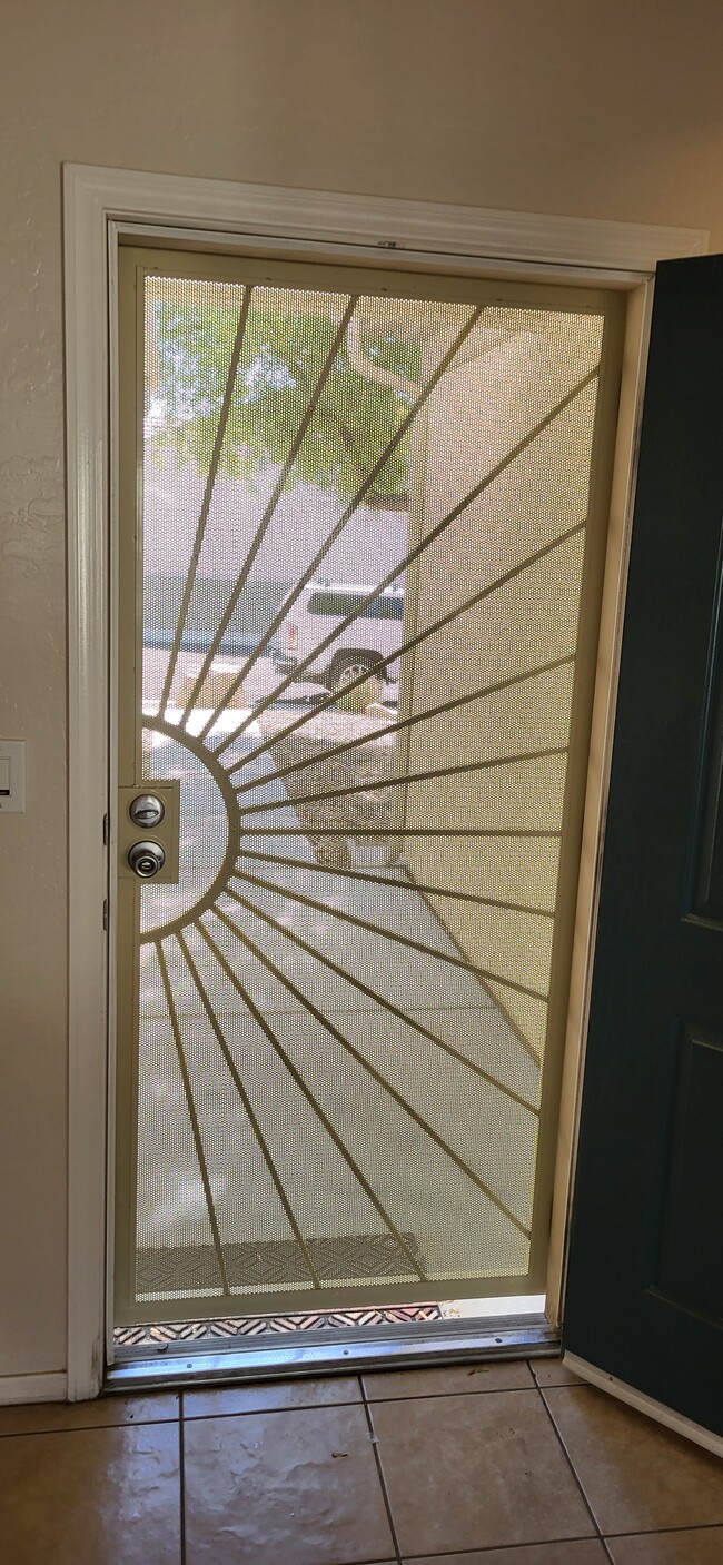 Building Photo - 3308 Flinthead Dr