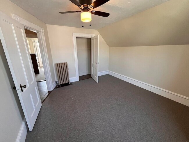 Building Photo - 408 Porter St