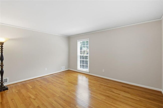 Building Photo - 435 Stonebridge Dr