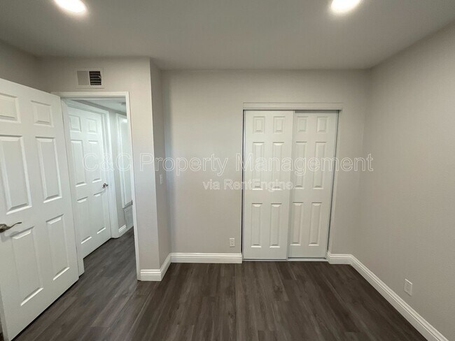 Building Photo - 247 N Capitol Ave