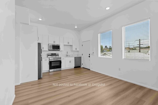 Building Photo - 2850 Nye St