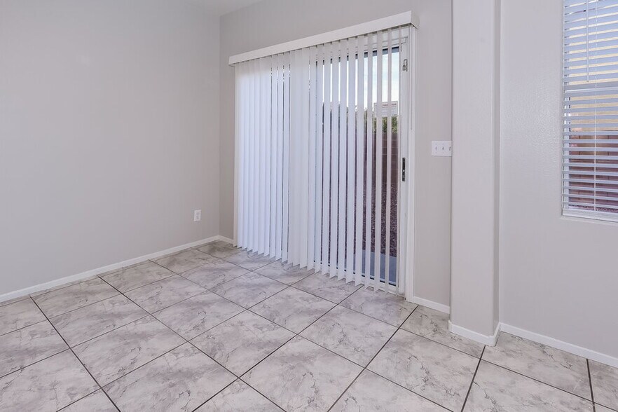 Building Photo - 698 Blooming Sage Ct