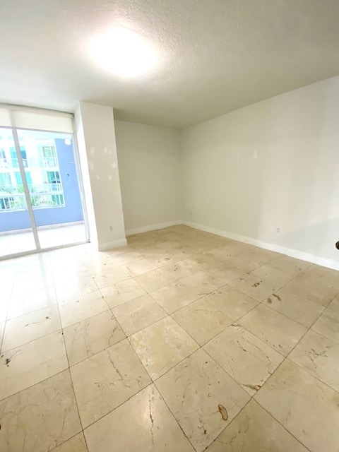 Building Photo - 170 SE 14th St