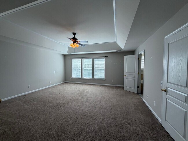 Building Photo - COMING SOON 8/8 | Spacious 3-Bedroom Townhome in Desirable Windsor Ridge