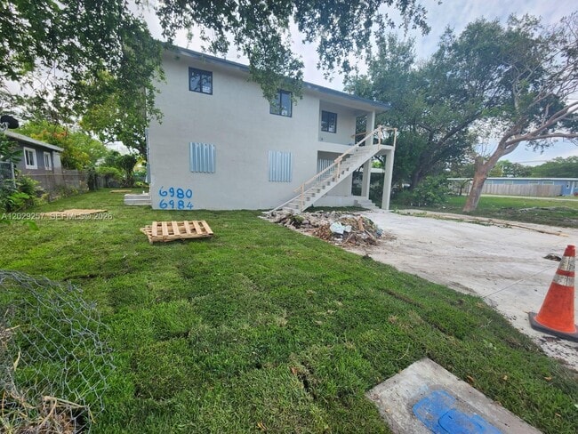 Building Photo - 2970 NW 48th St