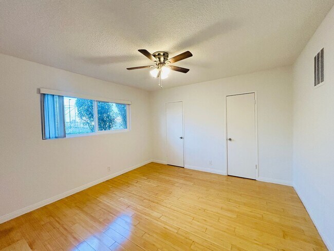 Building Photo - Durango