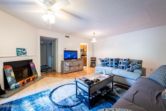 Building Photo - 3506 Sable Palm Ln