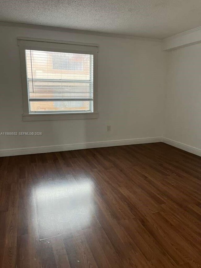 Building Photo - 1362 NW 24th Ave