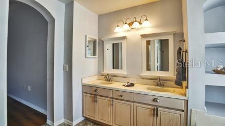 Building Photo - 12804 Raysbrook Dr