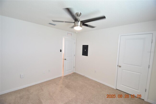 Building Photo - 8075 Broad Pointe Dr