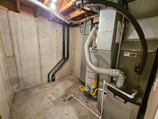 Building Photo - Spacious 3 Bd 2.5 Bath Townhouse in Bountiful