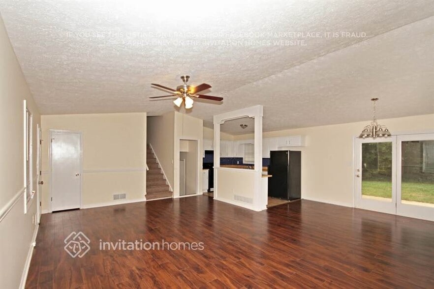 Building Photo - 2200 Greenridge Dr SW