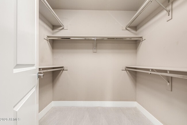 Building Photo - 4803 N Woodmere Fairway