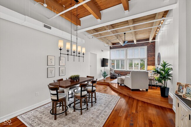 Building Photo - 430 N Park Ave
