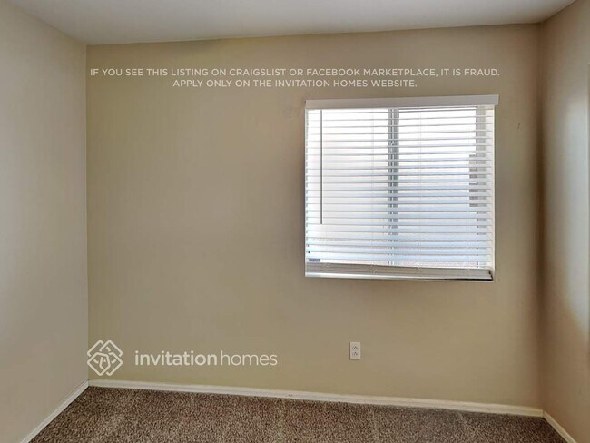 Building Photo - 12110 N 130th Dr