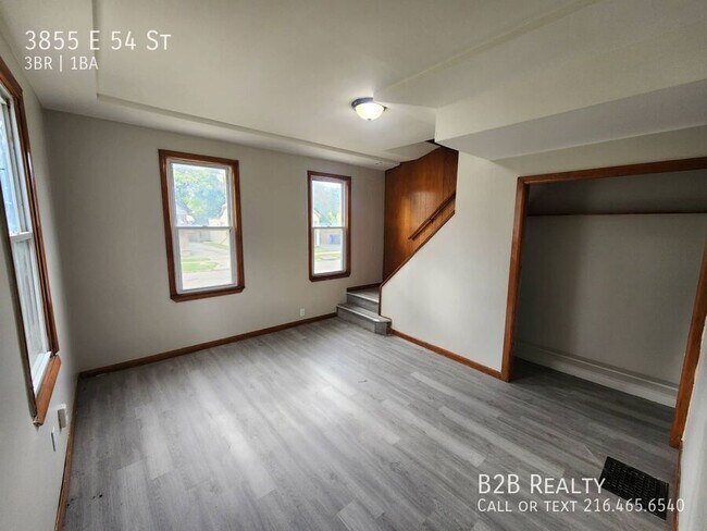Building Photo - 3855 E 54th St