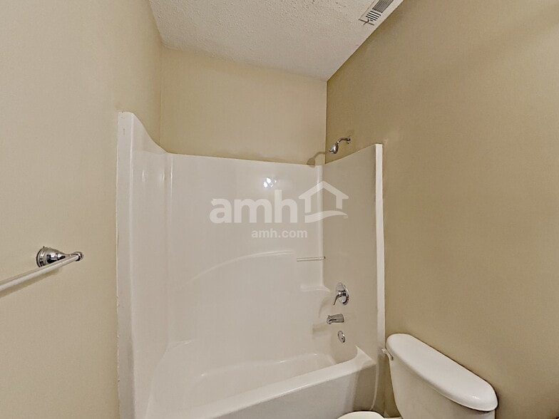 Building Photo - 2750 Elkmont Rdg SW