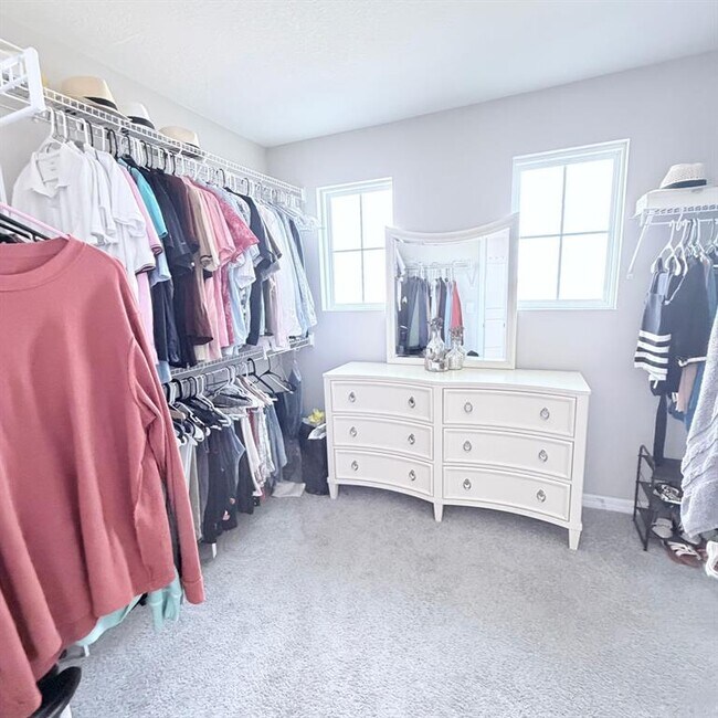 Building Photo - 927 Vineyard Rdg Rd