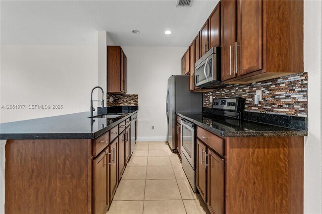Building Photo - 936 SW 147th Ave