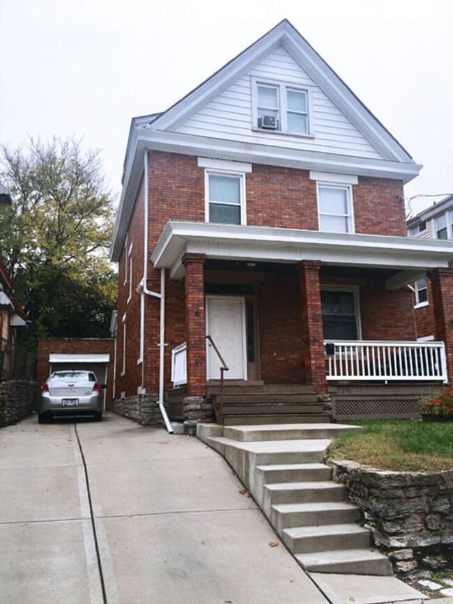 Building Photo - 2318 Rohs St