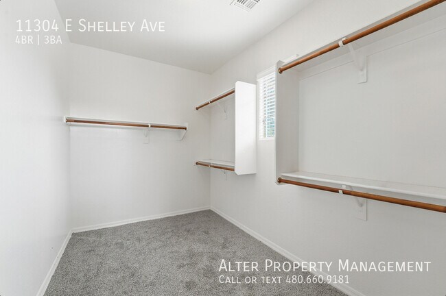 Building Photo - 11304 E Shelley Ave