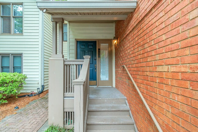 Building Photo - 508 Garden Ct
