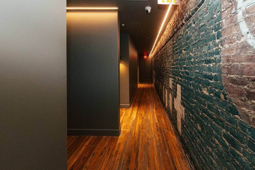 Building Photo - 1911 3rd Ave N