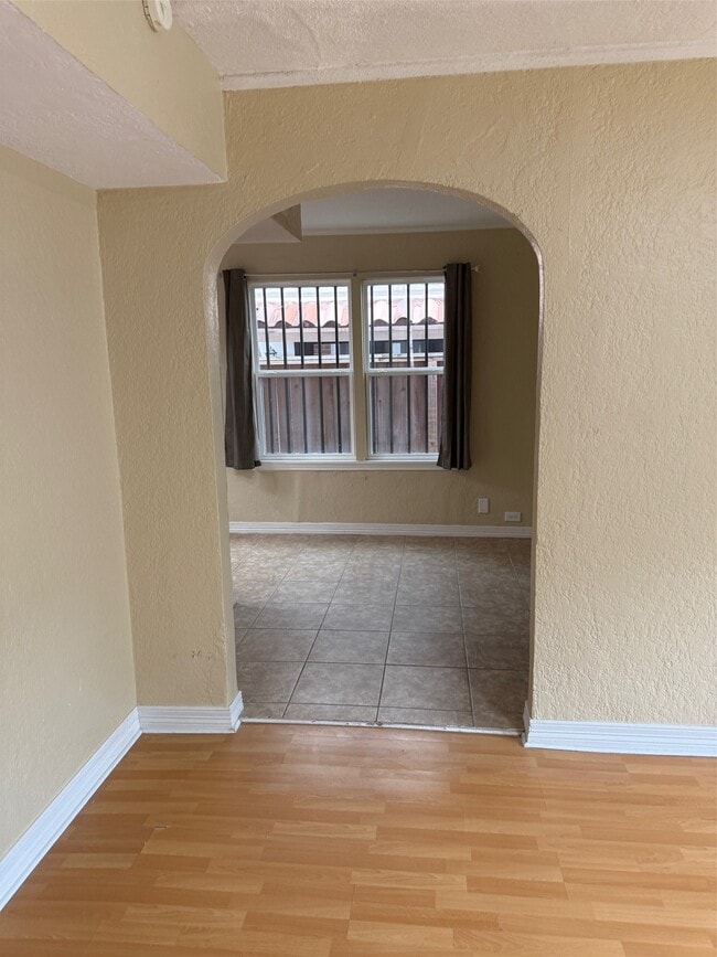 Building Photo - 5106 Jackson St