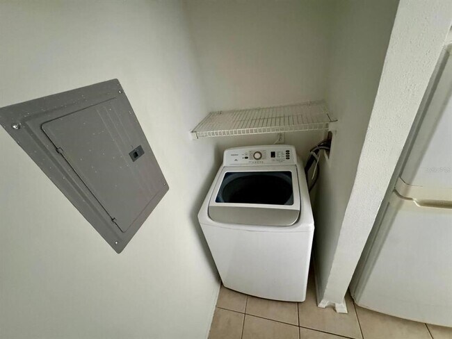 Building Photo - 1222 Bermuda Lakes Ln