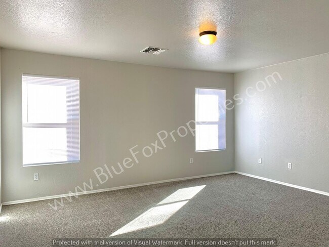 Building Photo - 475 W Calle La Bolita