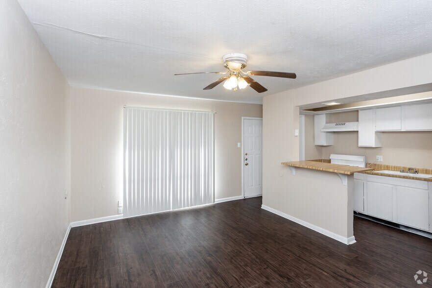 Point North 900 W Fordall St Henderson TX 75652 Apartment Finder
