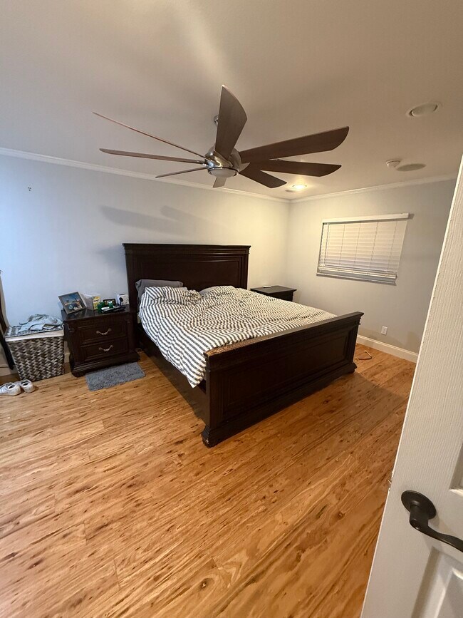 Building Photo - 731 Northwood Cir