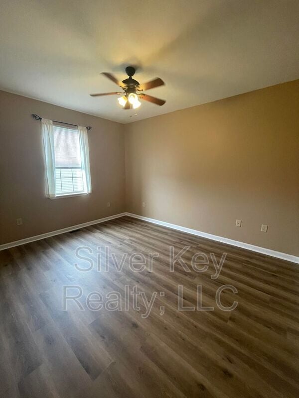 Building Photo - 155 Pulliam Dr