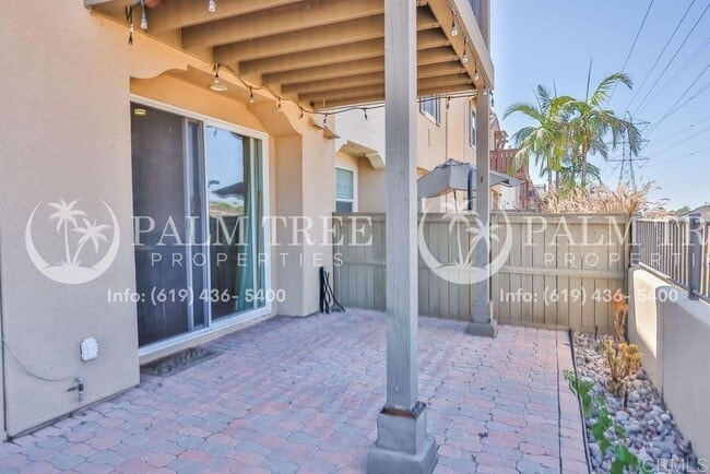 Building Photo - Stunning 4-Bedroom Townhome in Chula Vista...