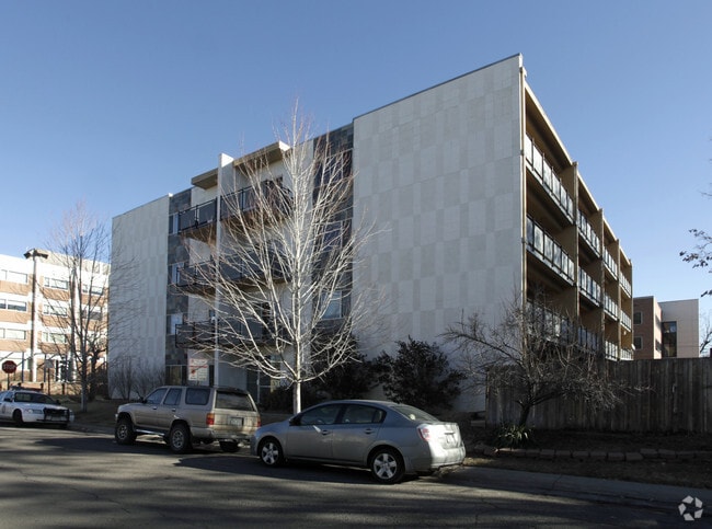 Building Photo - 1190 Birch St