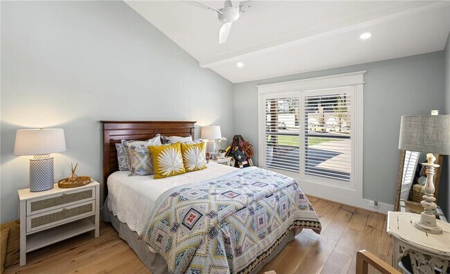 Building Photo - 8175 Main St