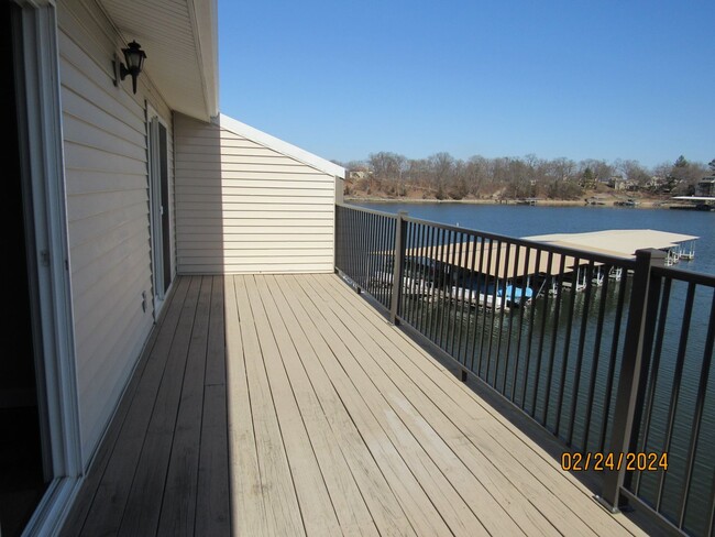 Building Photo - 2 Bedroom Condo in Osage Beach