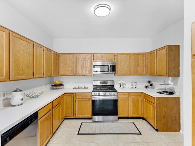 Building Photo - 2409 Baretta Dr