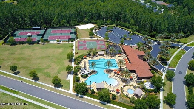 Building Photo - 705 Servia Dr