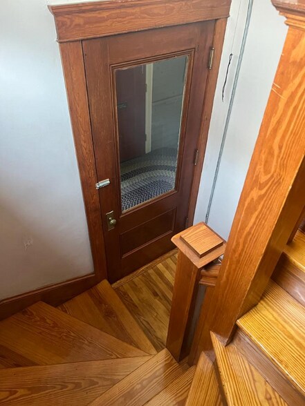 Building Photo - 40 Fairfax Rd