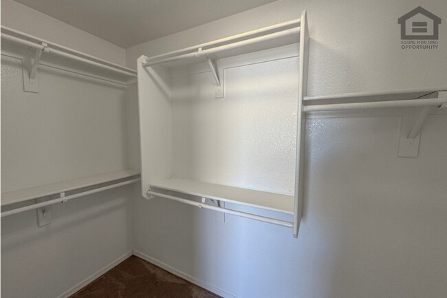 Building Photo - 3Bed/2Bath House at Northern Ave/87th Ave! Ready for Immediate Move-In! – Corner Lot!