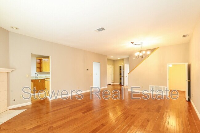 Building Photo - 37 Mountain Valley Pl