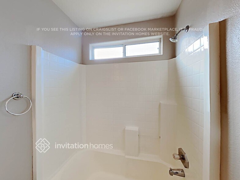 Building Photo - 21039 N 30th Ave