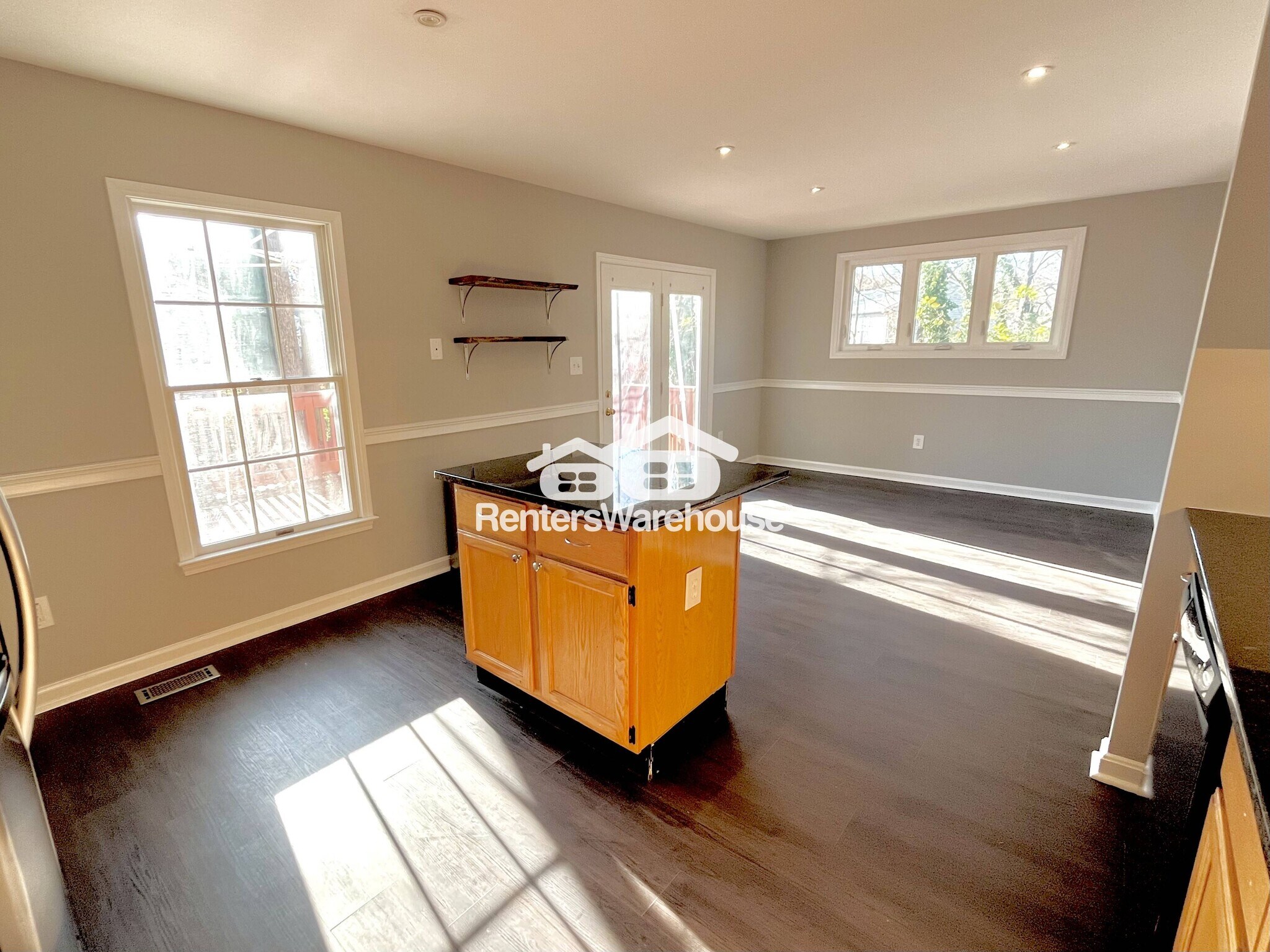 Building Photo - 6466 Woodland Forest Dr