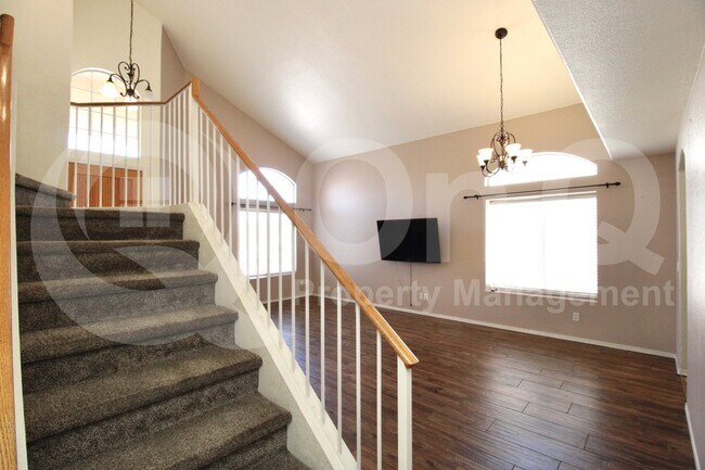 Building Photo - 3845 W Charlotte Dr