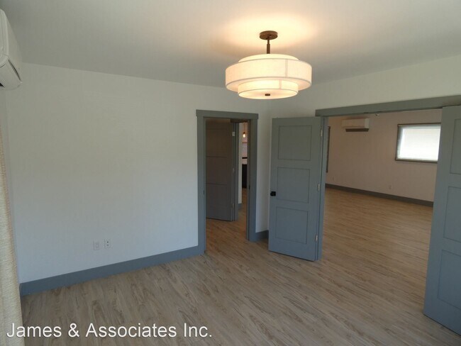 Building Photo - 3 br, 2 bath House - 319 - A E 6th Street