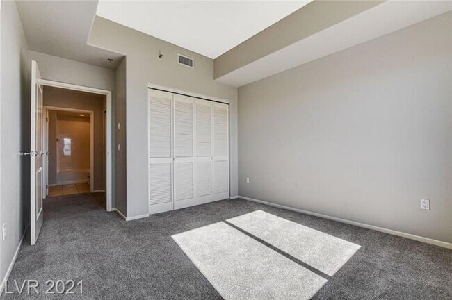 Building Photo - BEAUTIFUL 2 BEDROOM AT THE ONE!